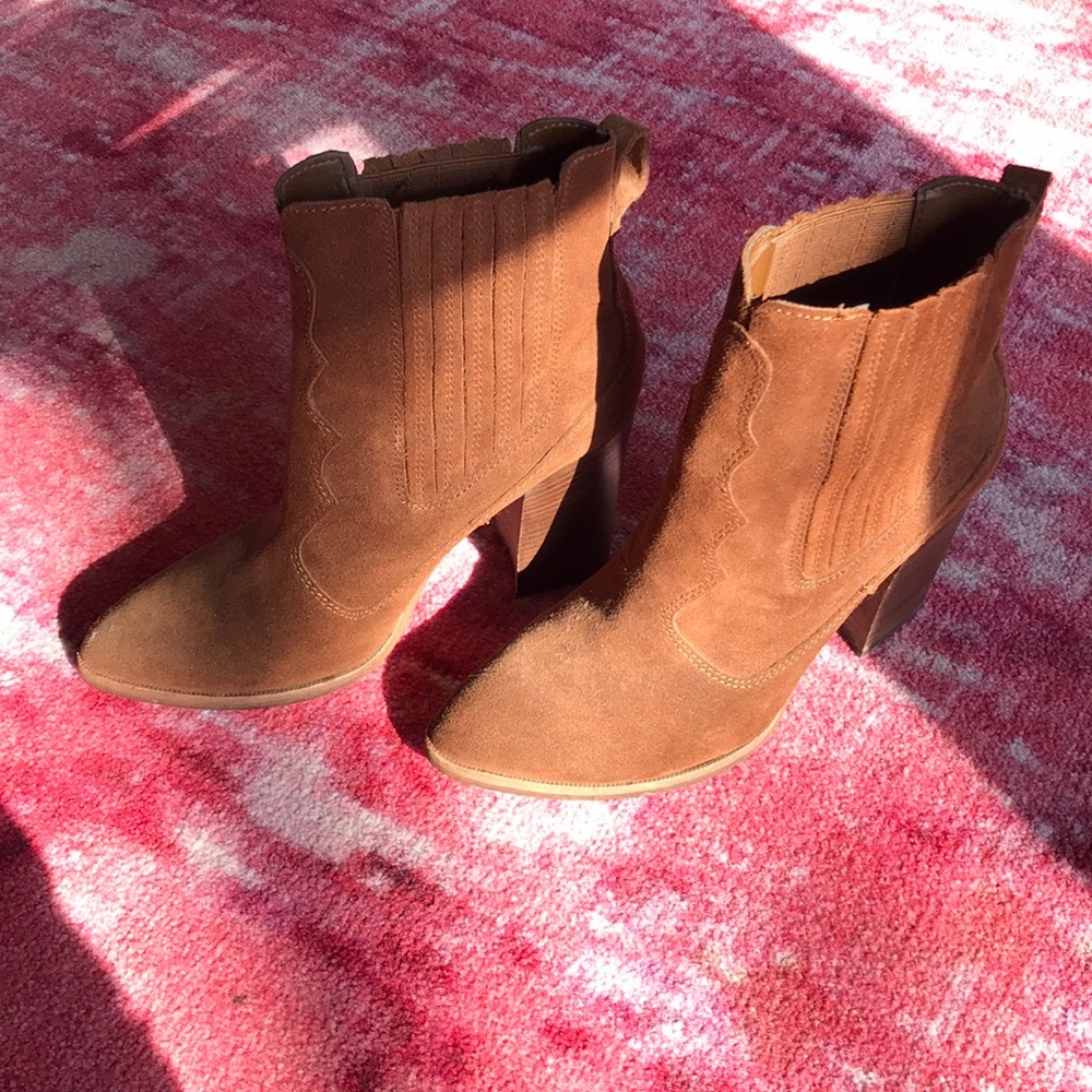 Dolce Vita Brown Booties